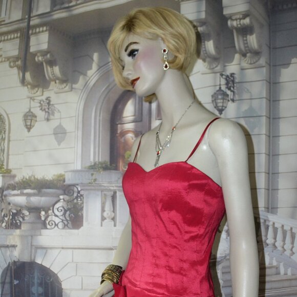 Max and Cleo Dress Size 6 to 8 Red Dressy Cocktail Evening Ruffled 36-inch Chest - Picture 3 of 9